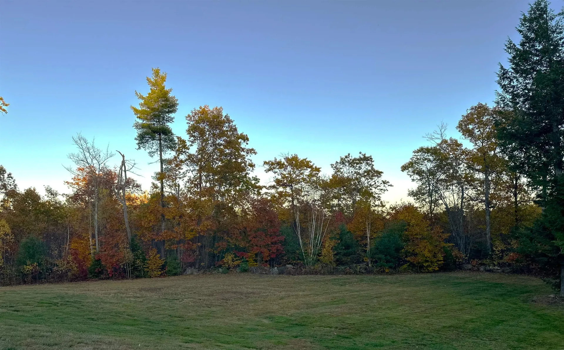 76 Curries Way Brookfield NH 03872