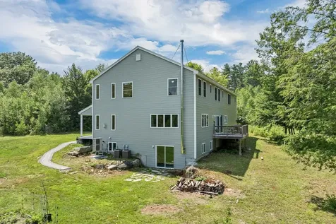 76 Curries Way Brookfield NH 03872