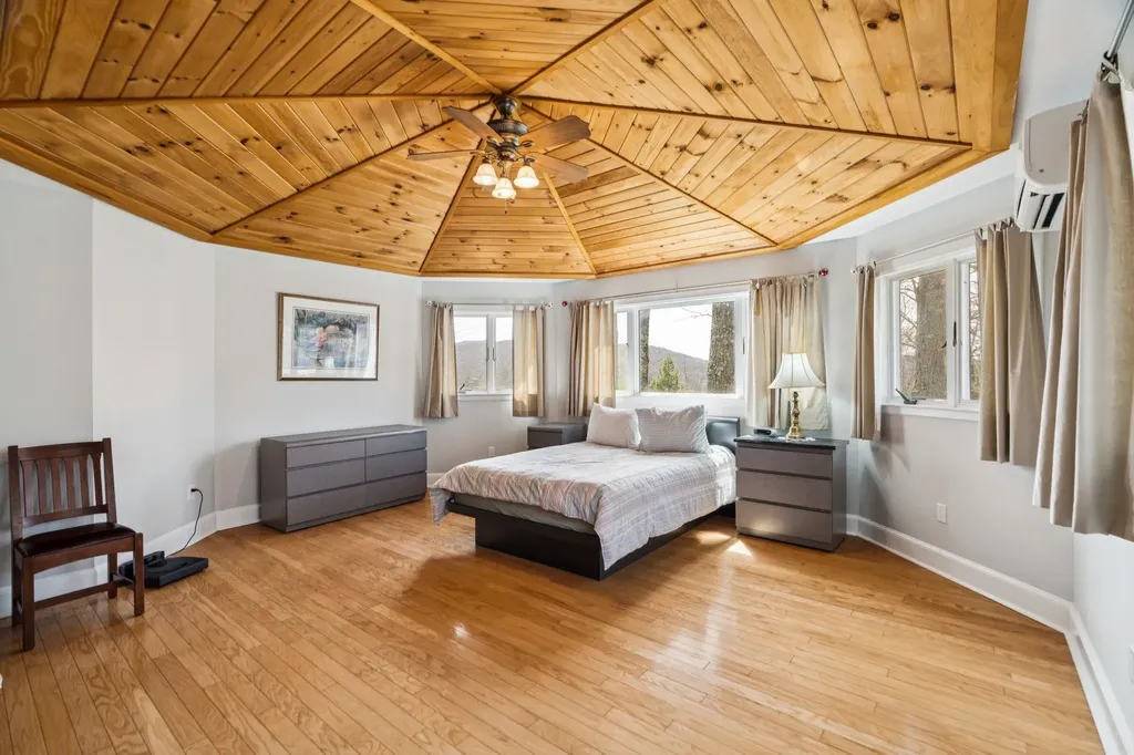 114 Oak Ridge Way Woodstock VT 05091