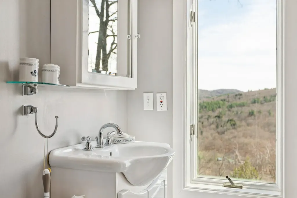 114 Oak Ridge Way Woodstock VT 05091