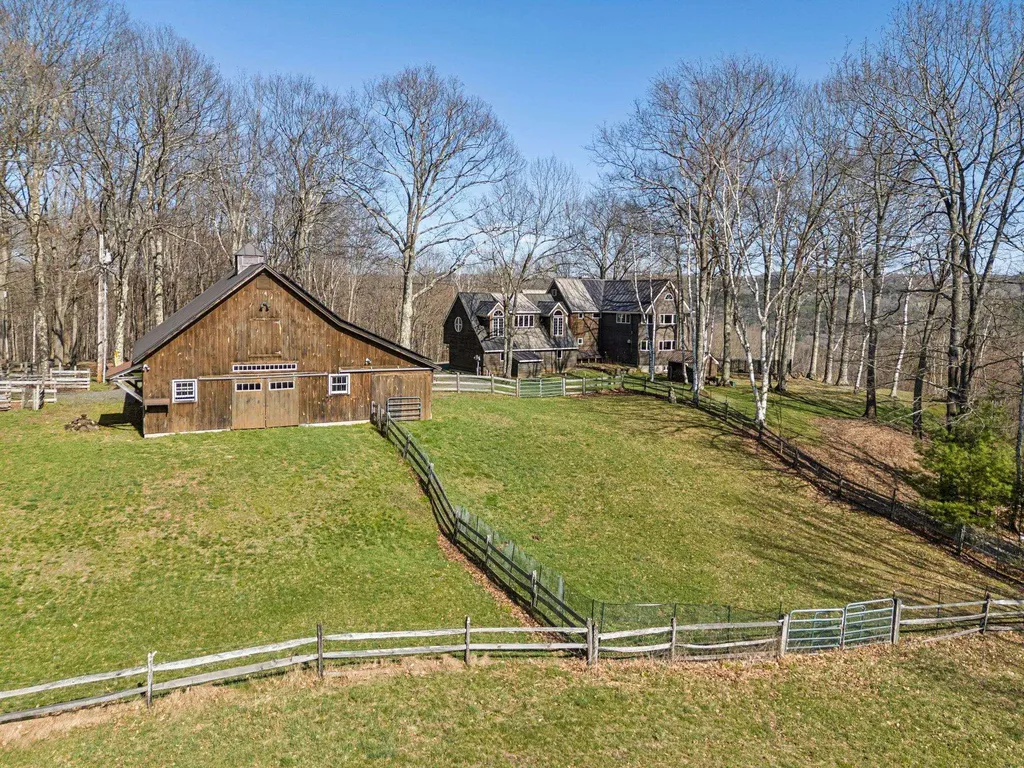 114 Oak Ridge Way Woodstock VT 05091