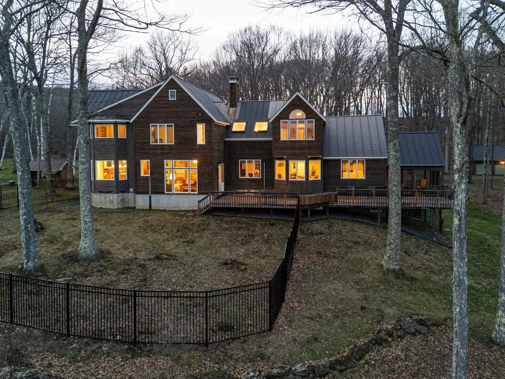 114 Oak Ridge Way Woodstock VT 05091