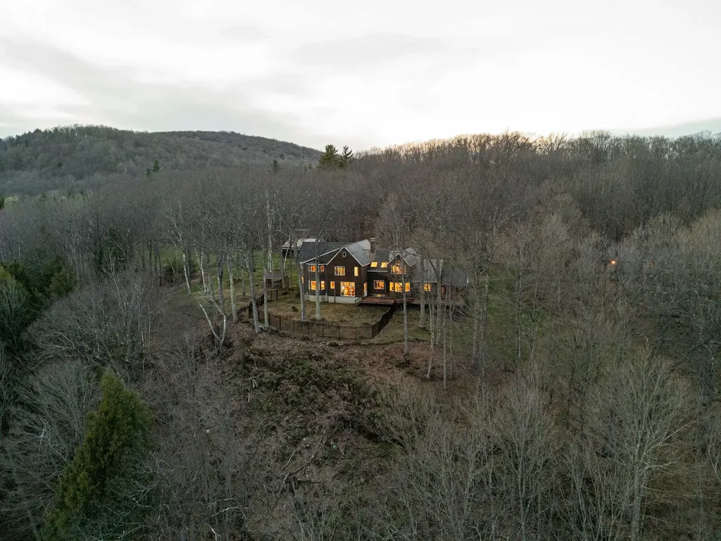 114 Oak Ridge Way Woodstock VT 05091