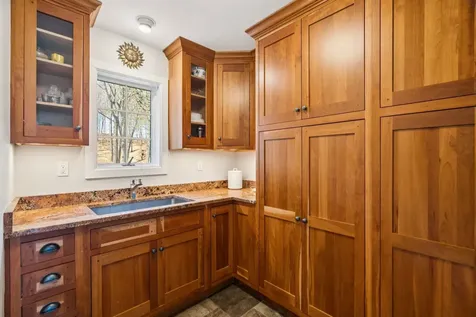 114 Oak Ridge Way Woodstock VT 05091