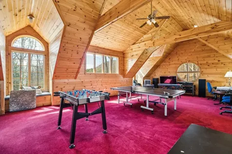 114 Oak Ridge Way Woodstock VT 05091