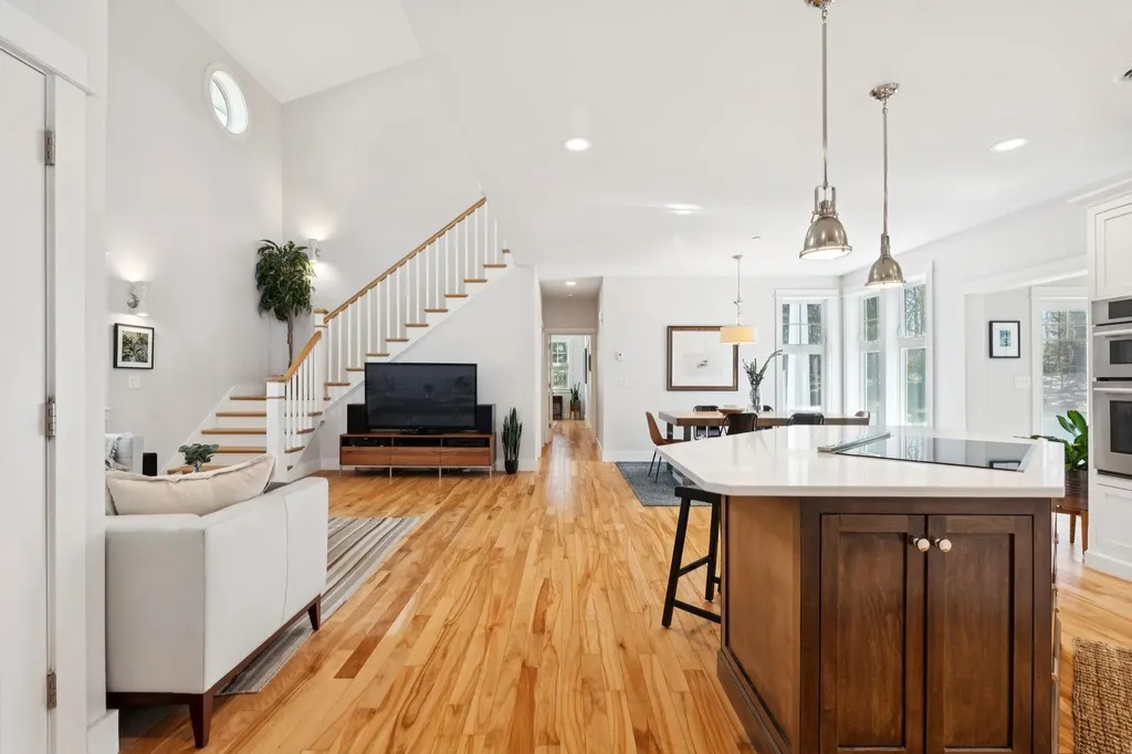 32 Niblick Lane Greenland NH 03840