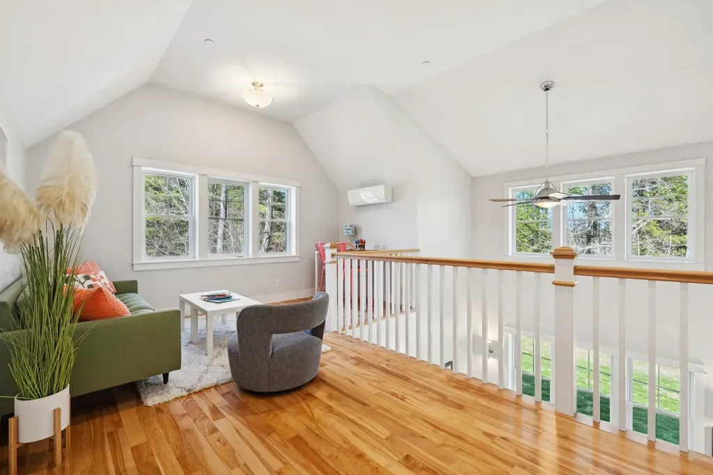 32 Niblick Lane Greenland NH 03840