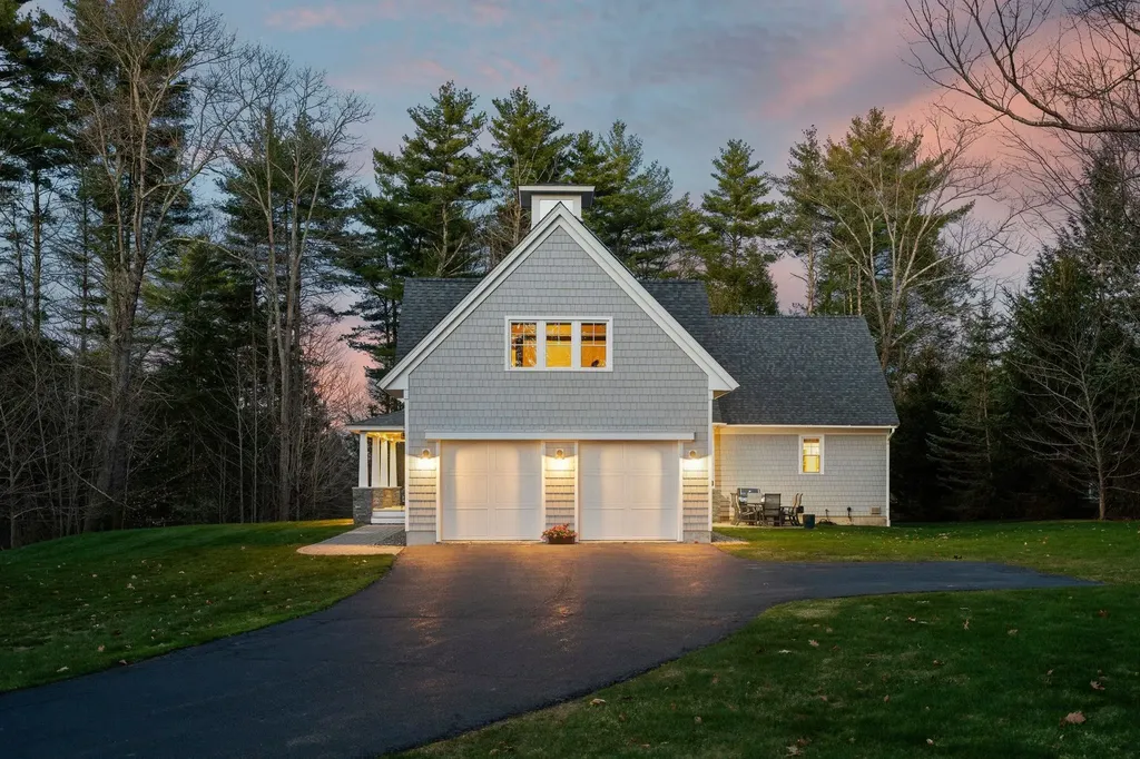 32 Niblick Lane Greenland NH 03840