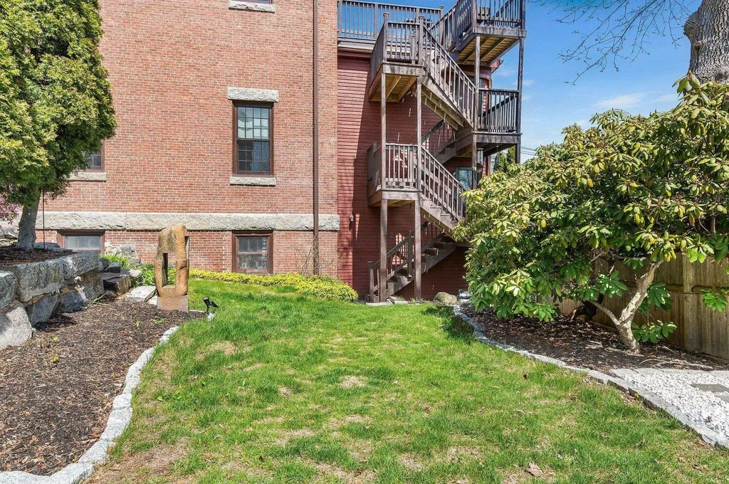 348 Maplewood Avenue Portsmouth NH 03801