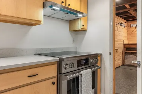 348 Maplewood Avenue Portsmouth NH 03801
