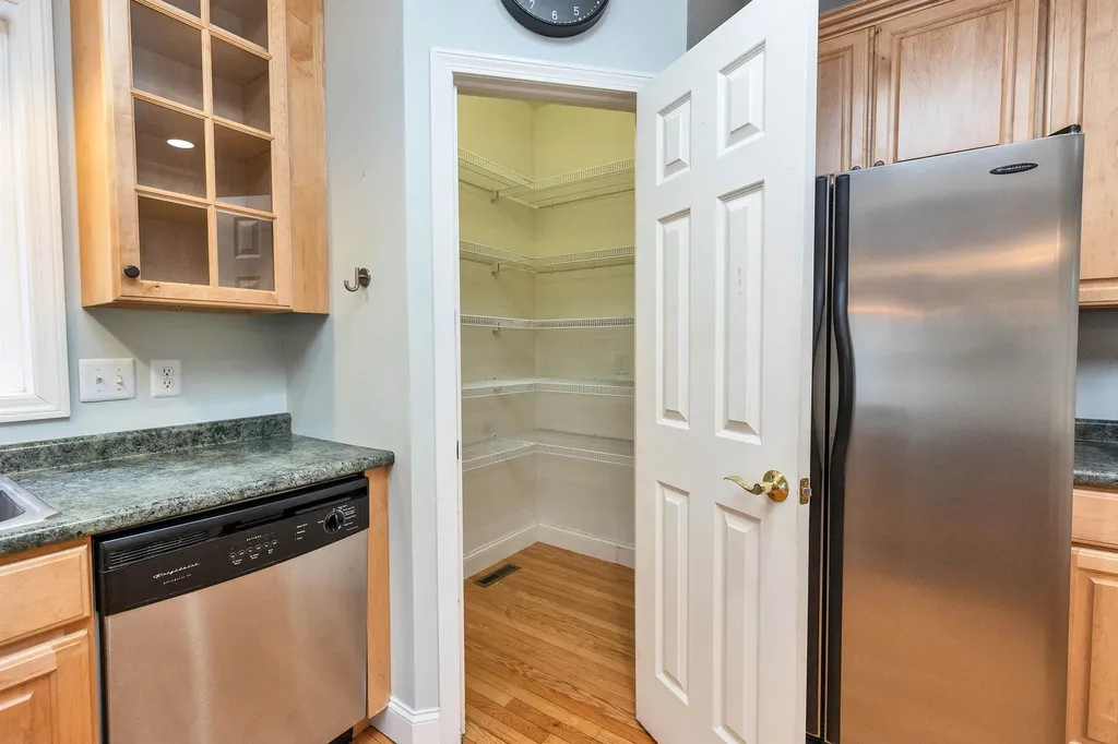 20 Robbe Farm Road Peterborough NH 03458
