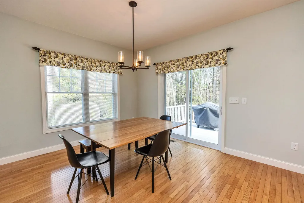 20 Robbe Farm Road Peterborough NH 03458