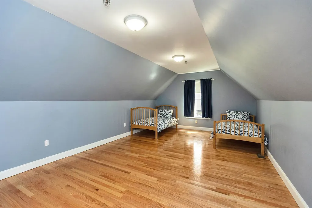 20 Robbe Farm Road Peterborough NH 03458