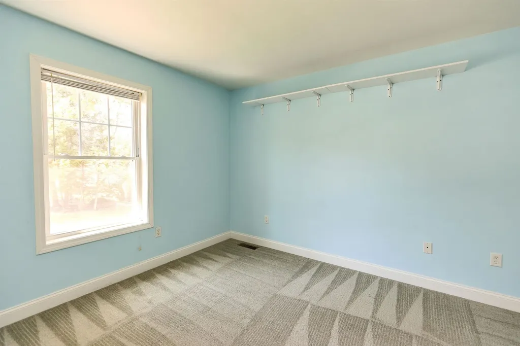 20 Robbe Farm Road Peterborough NH 03458