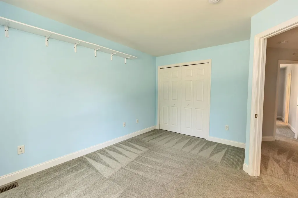 20 Robbe Farm Road Peterborough NH 03458