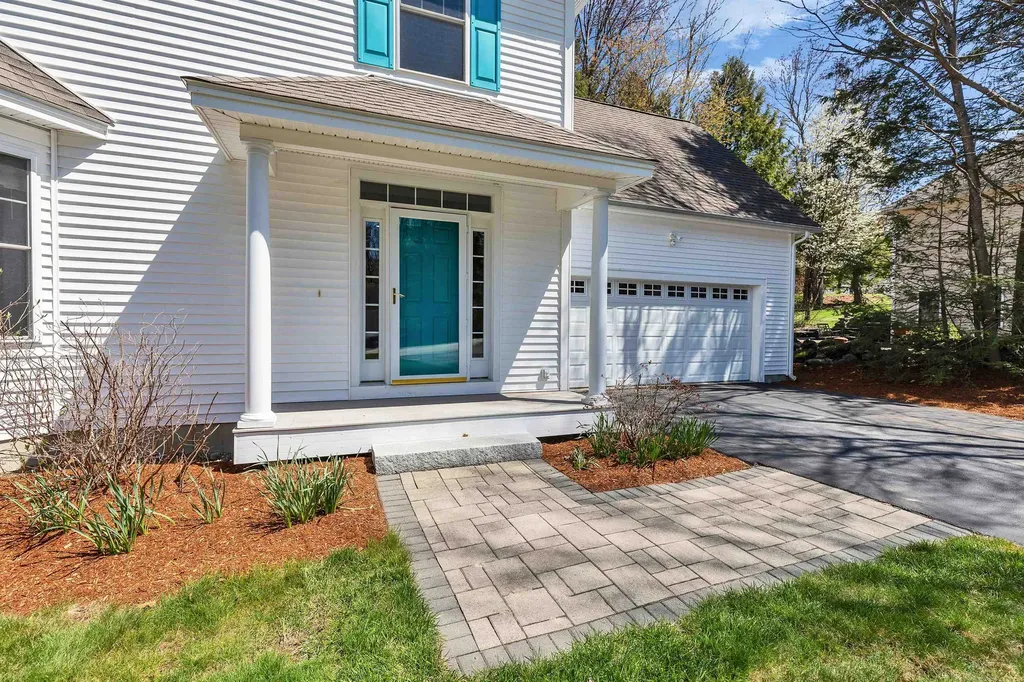 20 Robbe Farm Road Peterborough NH 03458