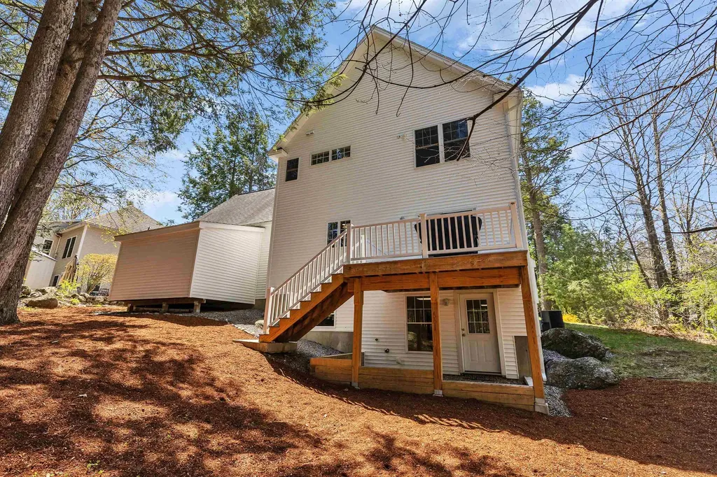 20 Robbe Farm Road Peterborough NH 03458