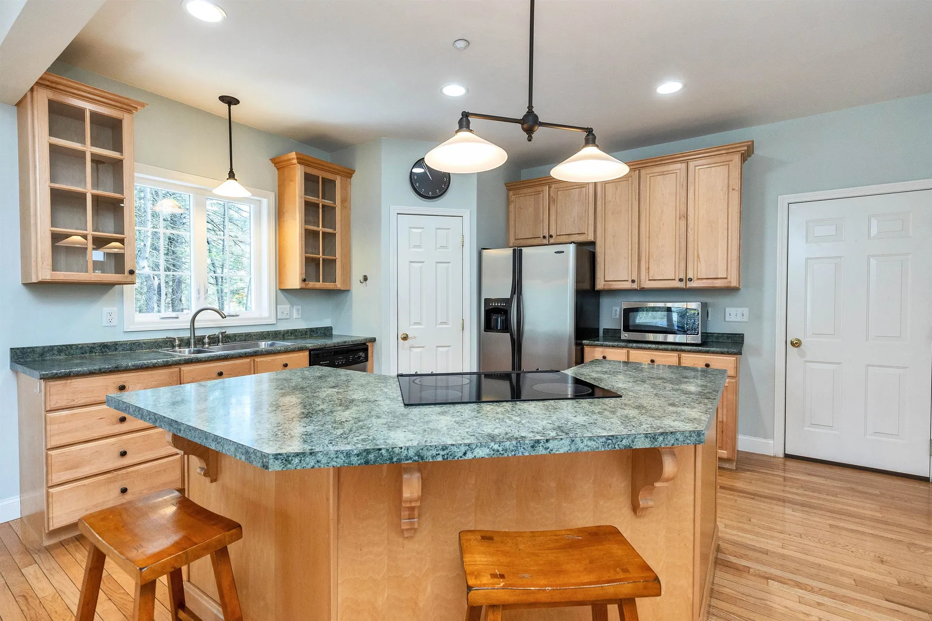 20 Robbe Farm Road Peterborough NH 03458