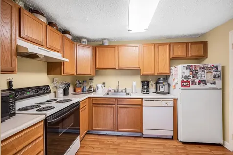 555 Calef Road Manchester NH 03103
