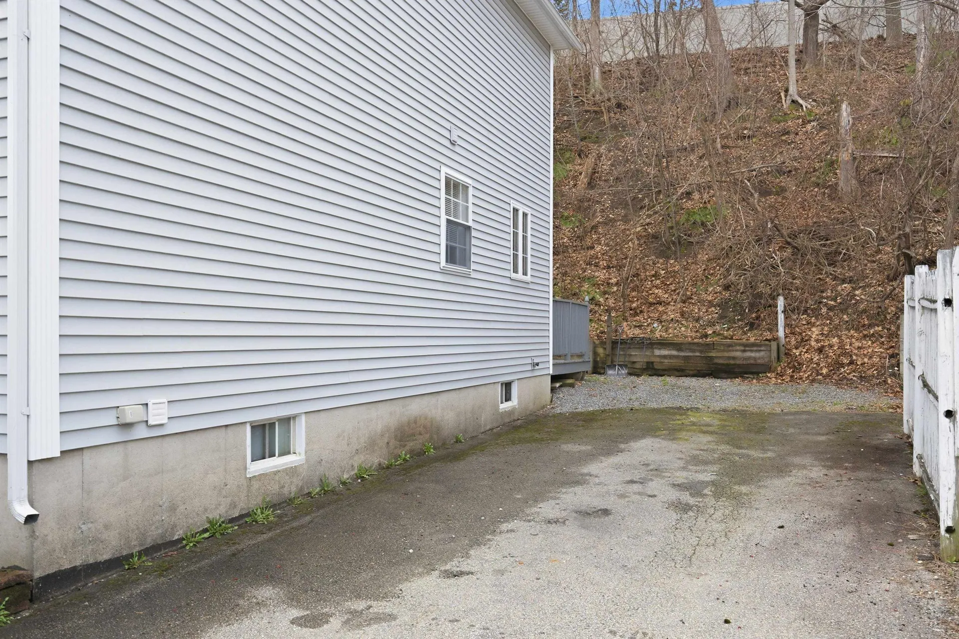 254 Front Street Manchester NH 03102-2607