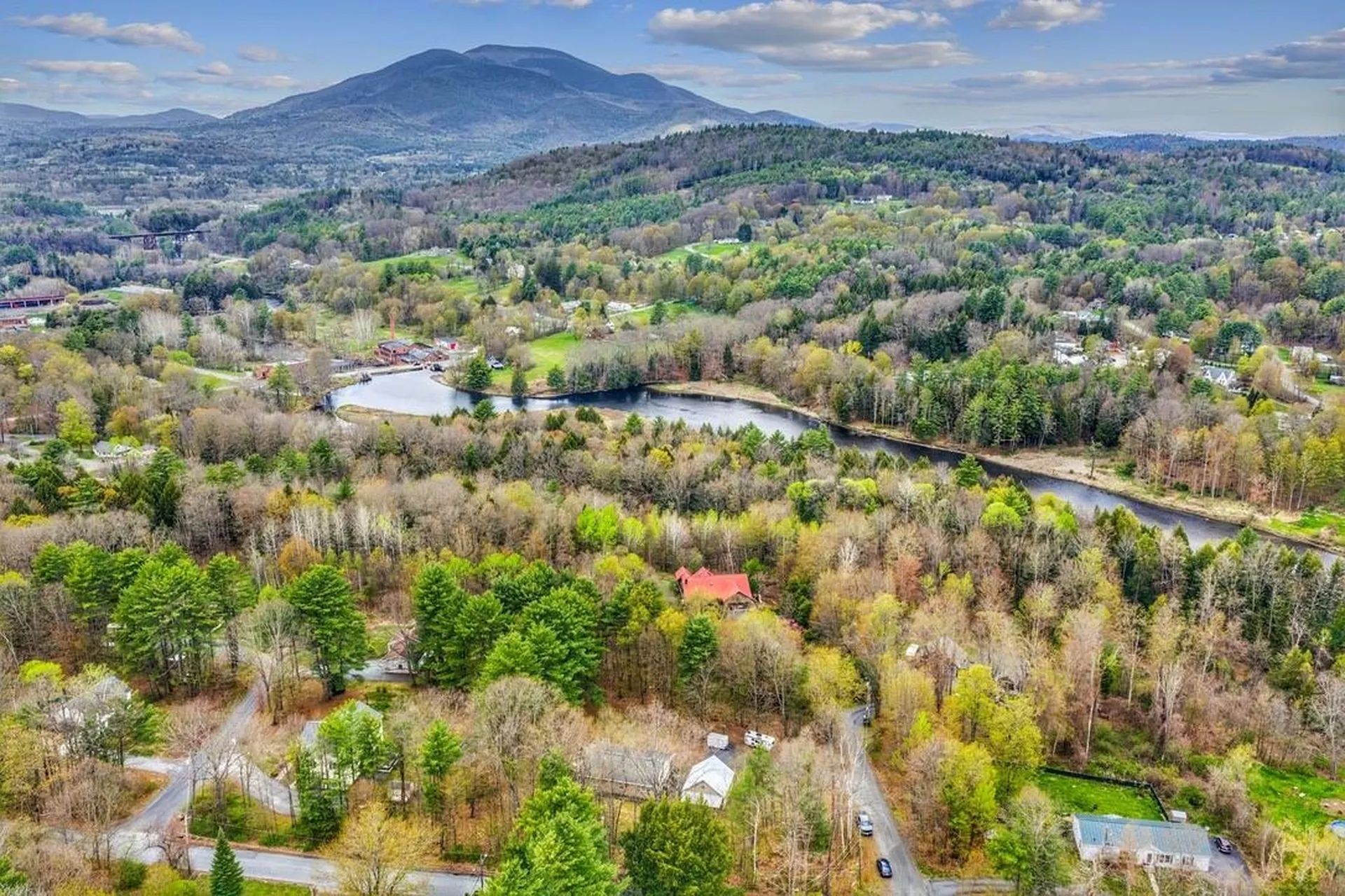 6 Forsyth Place Claremont NH 03743