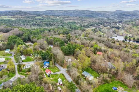 6 Forsyth Place Claremont NH 03743