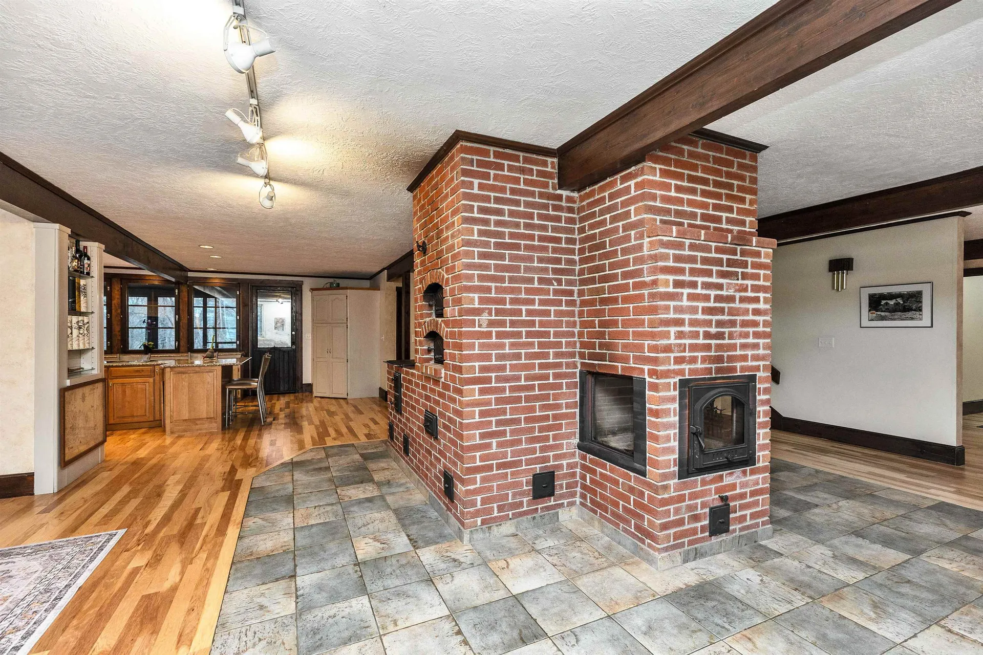 107 Fresh Pond Lane Brookline NH 03033
