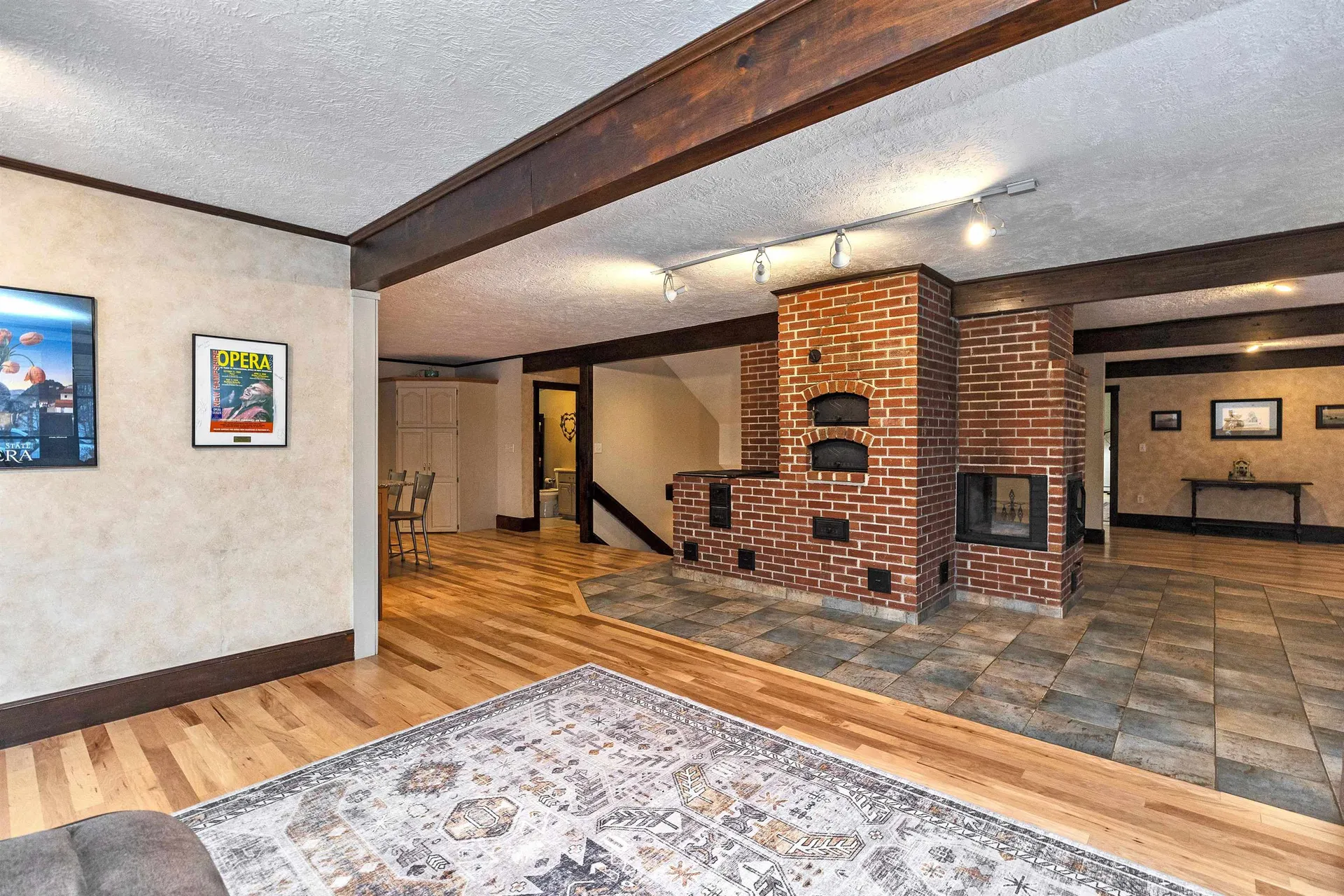 107 Fresh Pond Lane Brookline NH 03033