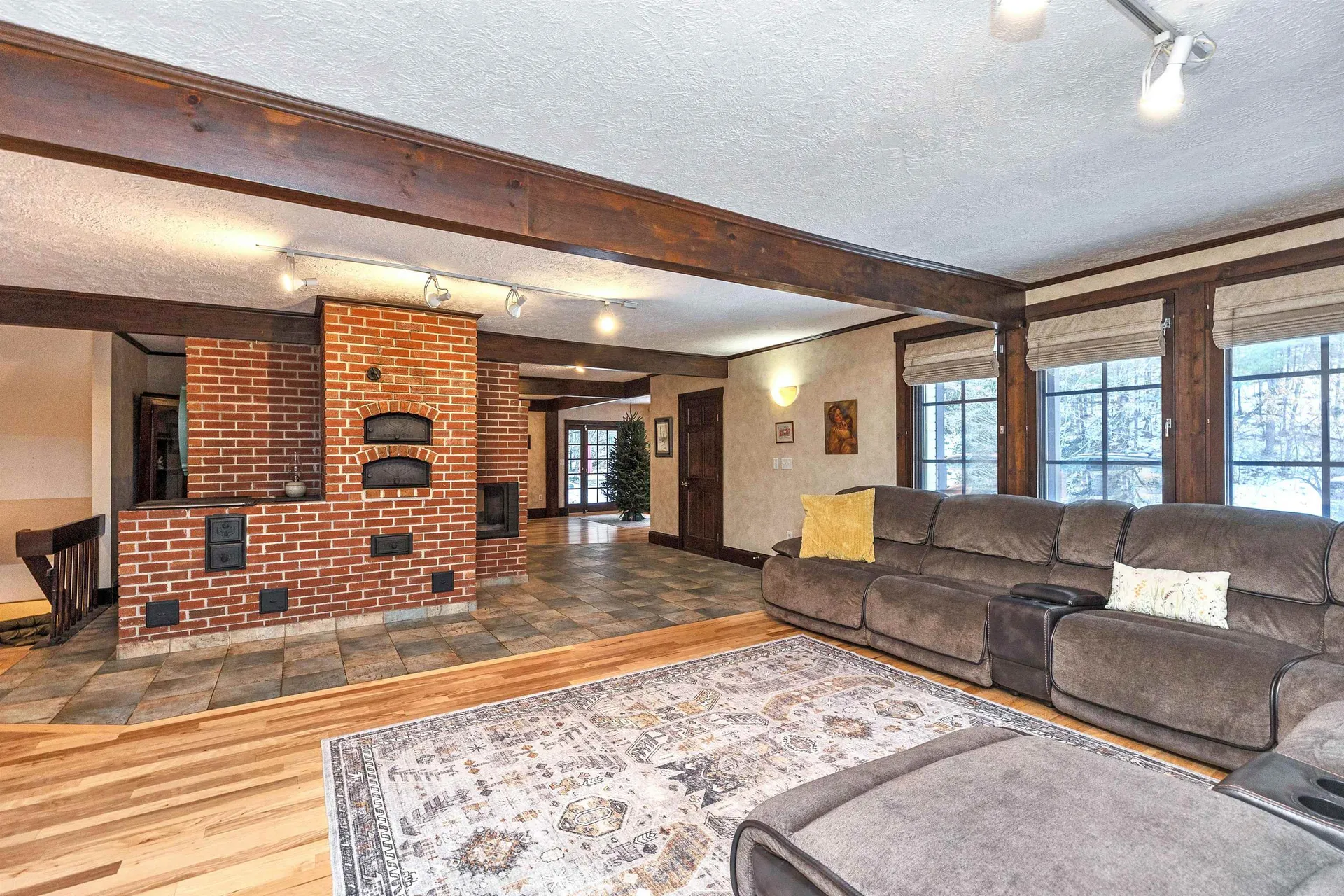 107 Fresh Pond Lane Brookline NH 03033