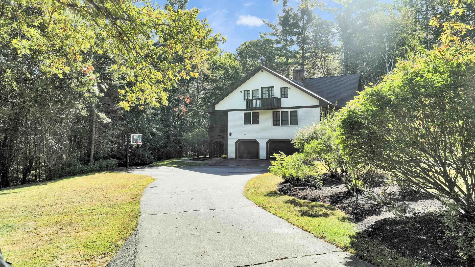 107 Fresh Pond Lane Brookline NH 03033