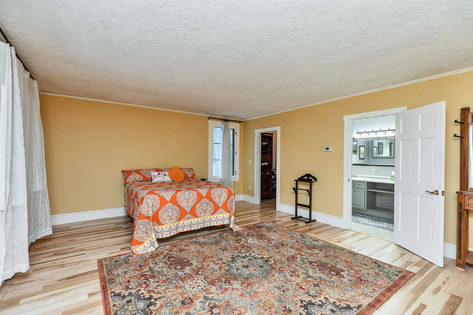 107 Fresh Pond Lane Brookline NH 03033