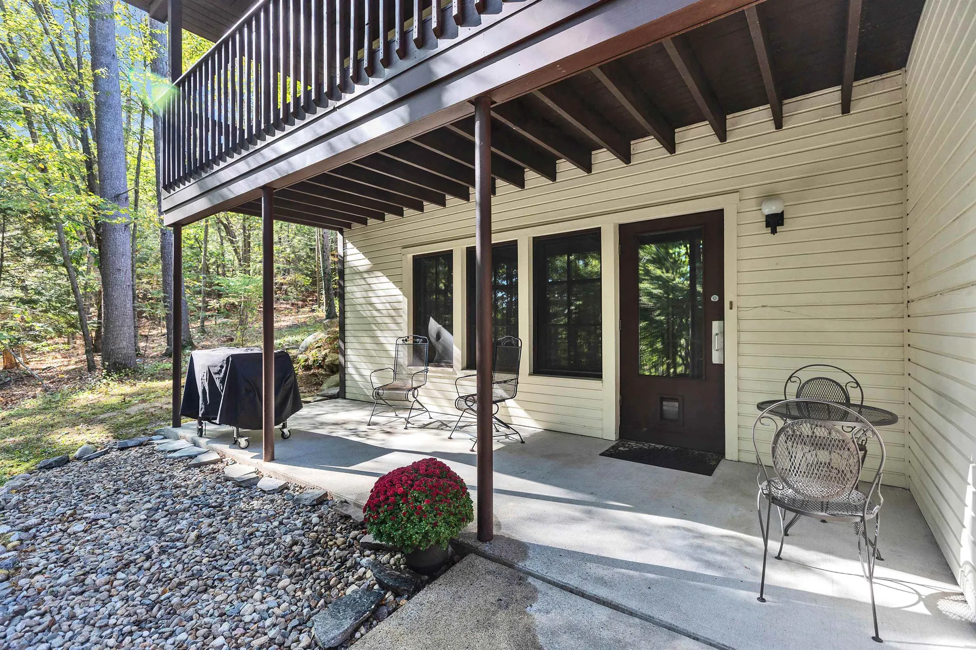 107 Fresh Pond Lane Brookline NH 03033