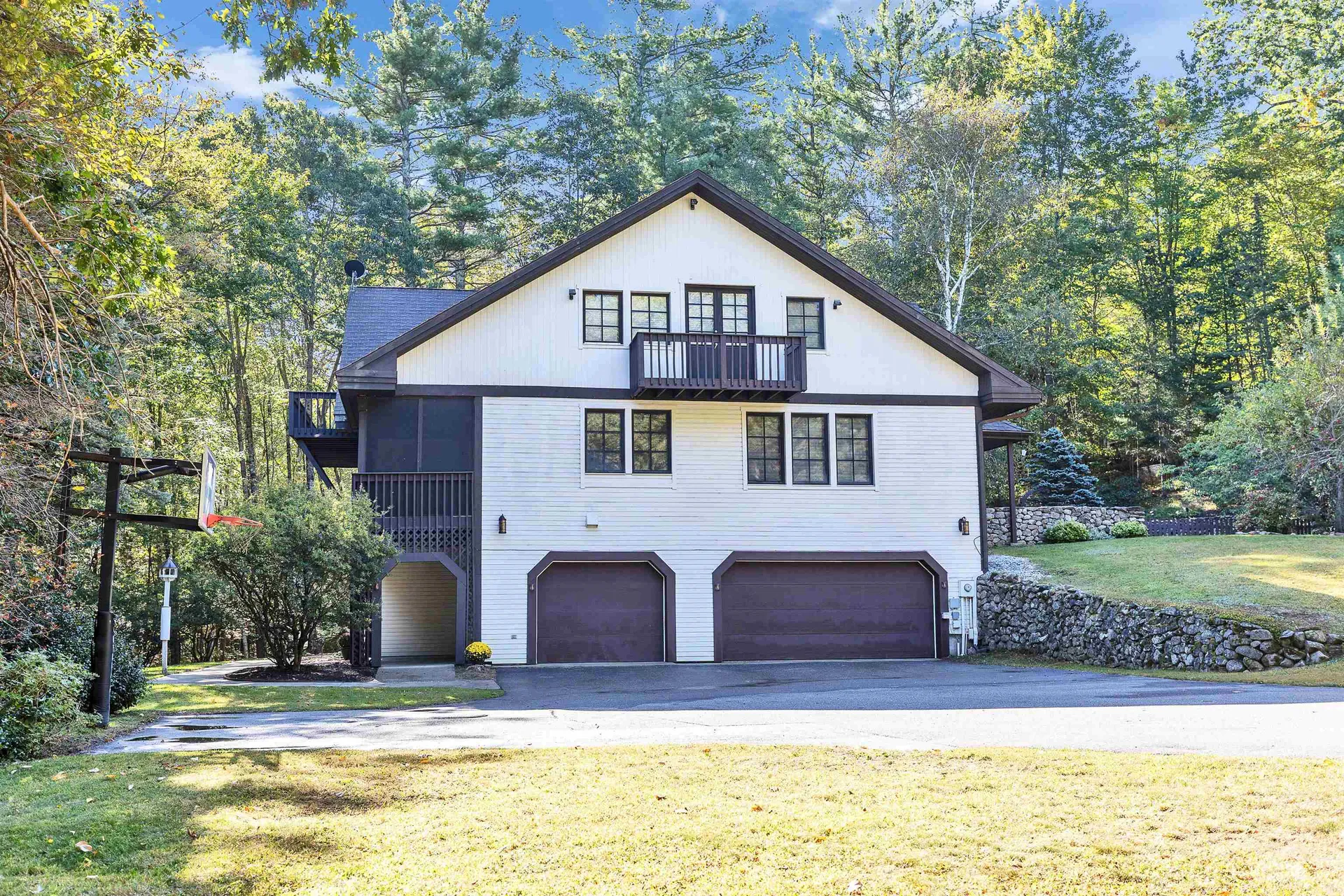 107 Fresh Pond Lane Brookline NH 03033