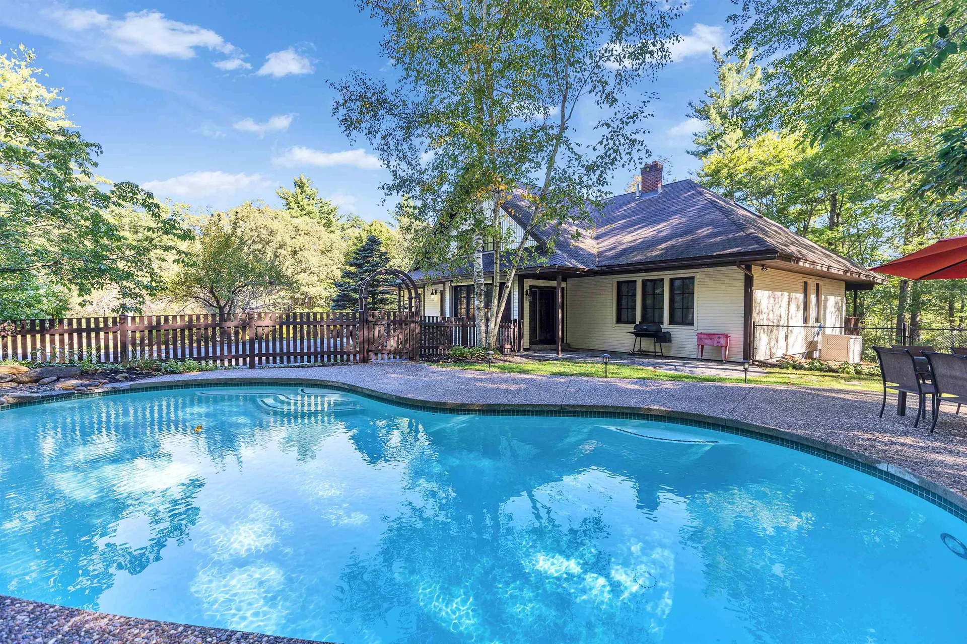 107 Fresh Pond Lane Brookline NH 03033
