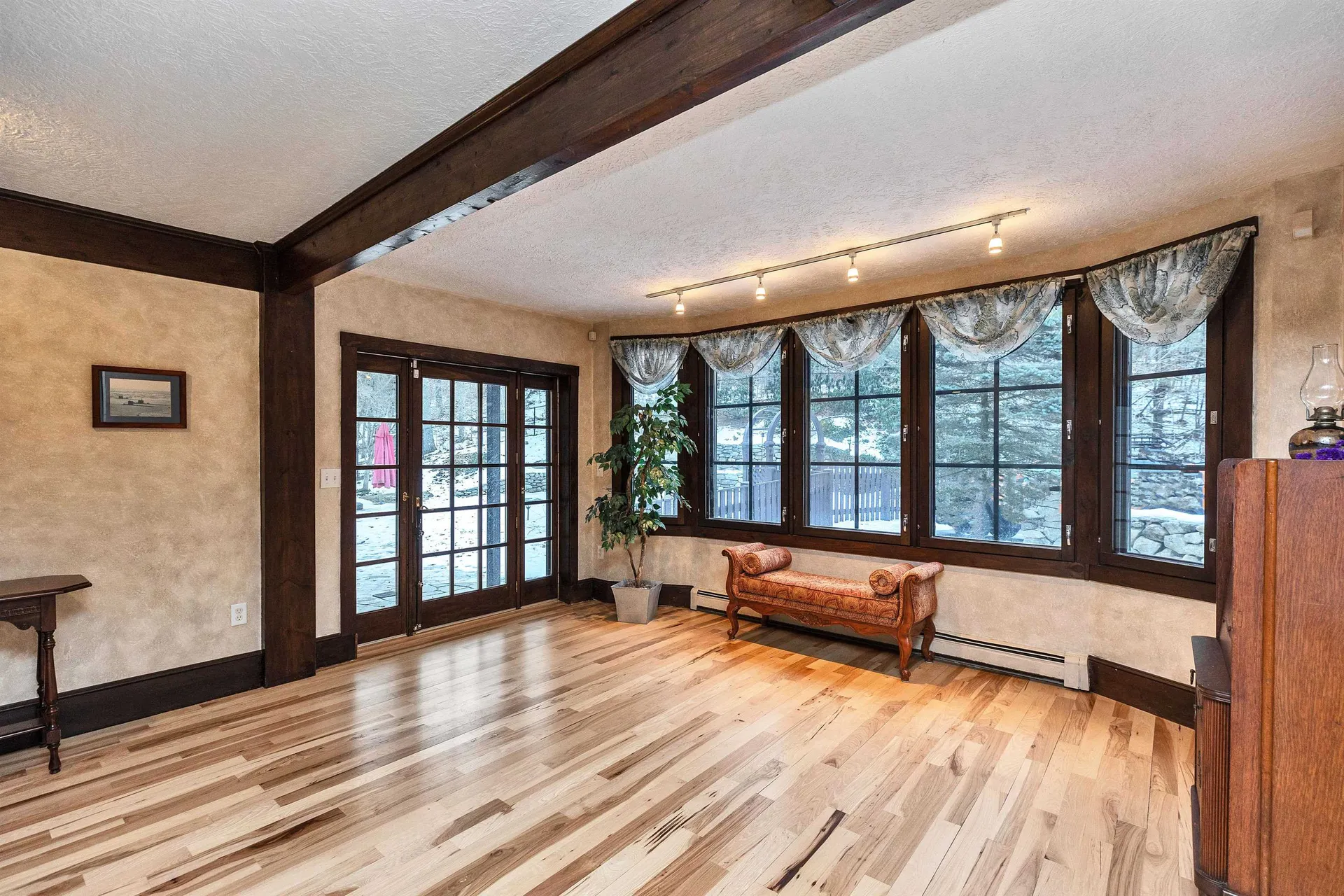107 Fresh Pond Lane Brookline NH 03033