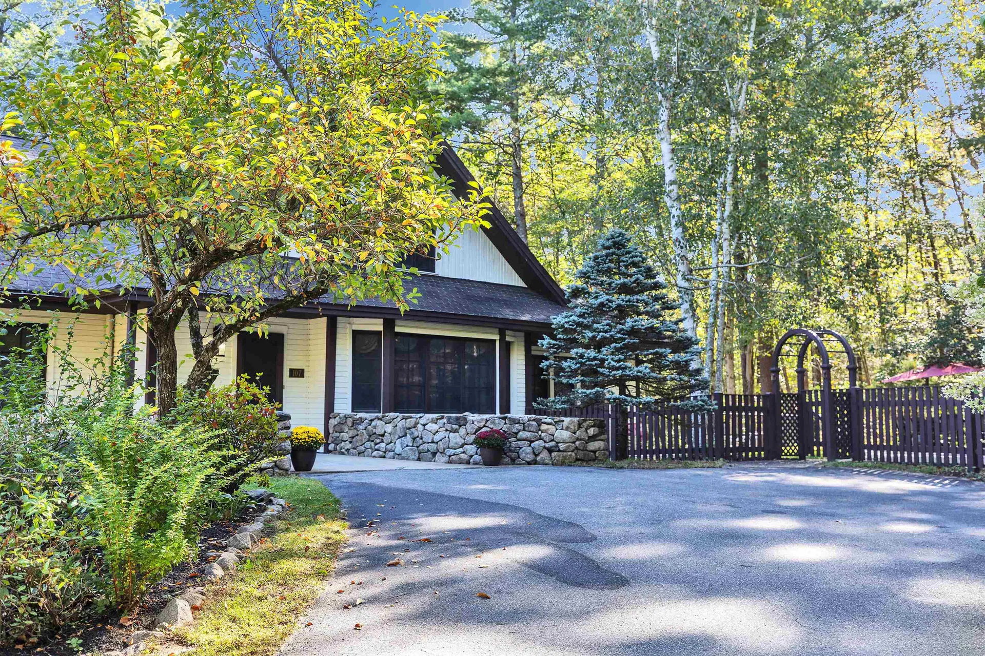 107 Fresh Pond Lane Brookline NH 03033