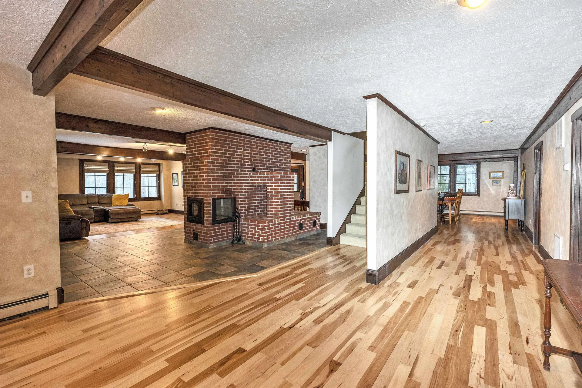 107 Fresh Pond Lane Brookline NH 03033