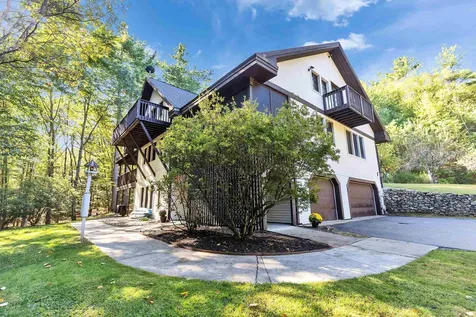 107 Fresh Pond Lane Brookline NH 03033