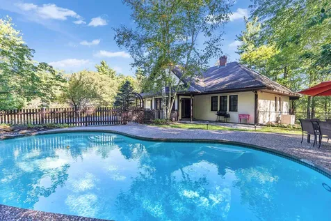 107 Fresh Pond Lane Brookline NH 03033