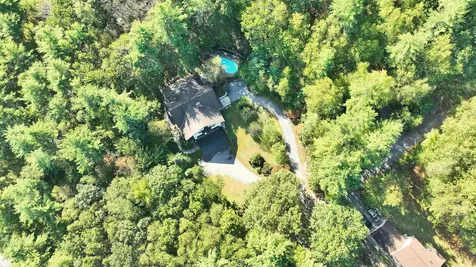 107 Fresh Pond Lane Brookline NH 03033