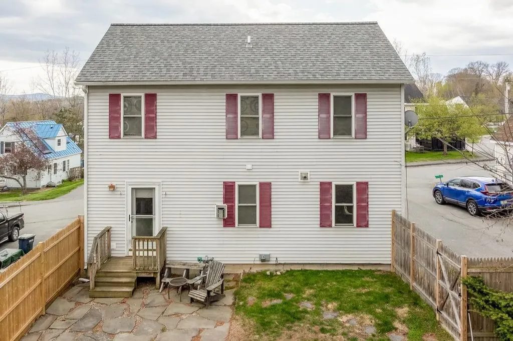 44 Acorn Street Hartford VT 05001