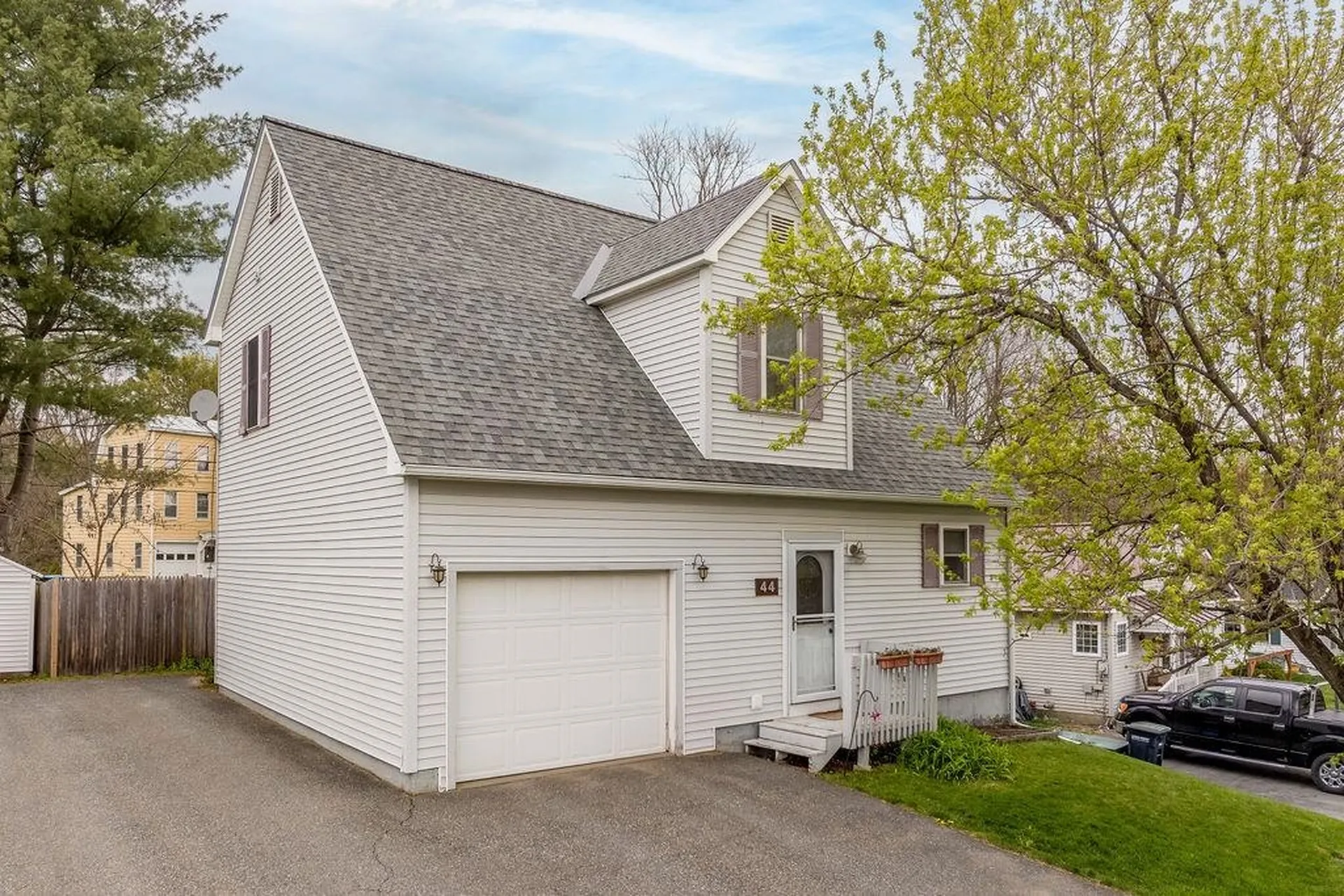 44 Acorn Street Hartford VT 05001