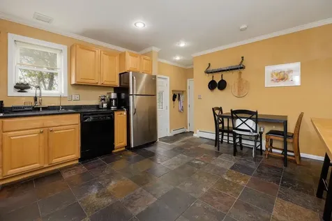 44 Acorn Street Hartford VT 05001
