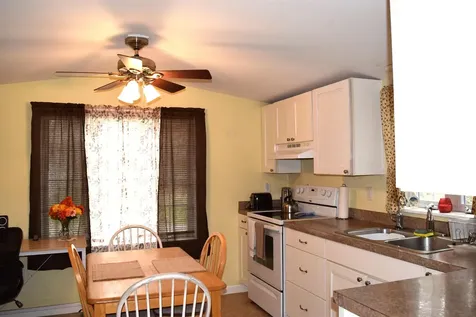 24 O'kane Avenue Bethlehem NH 03574