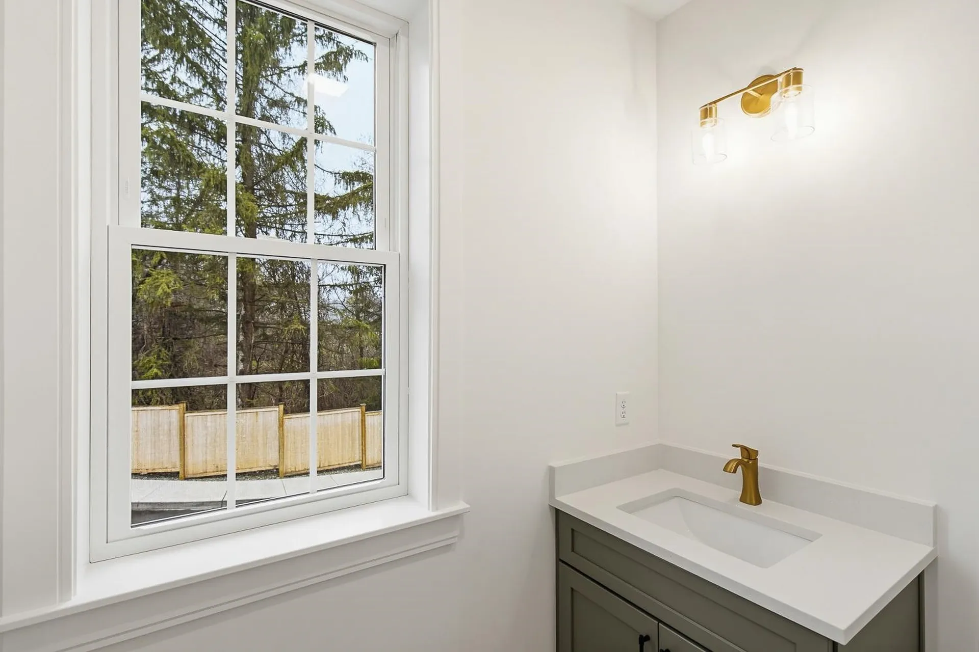 19 Eden Lane Portsmouth NH 03801