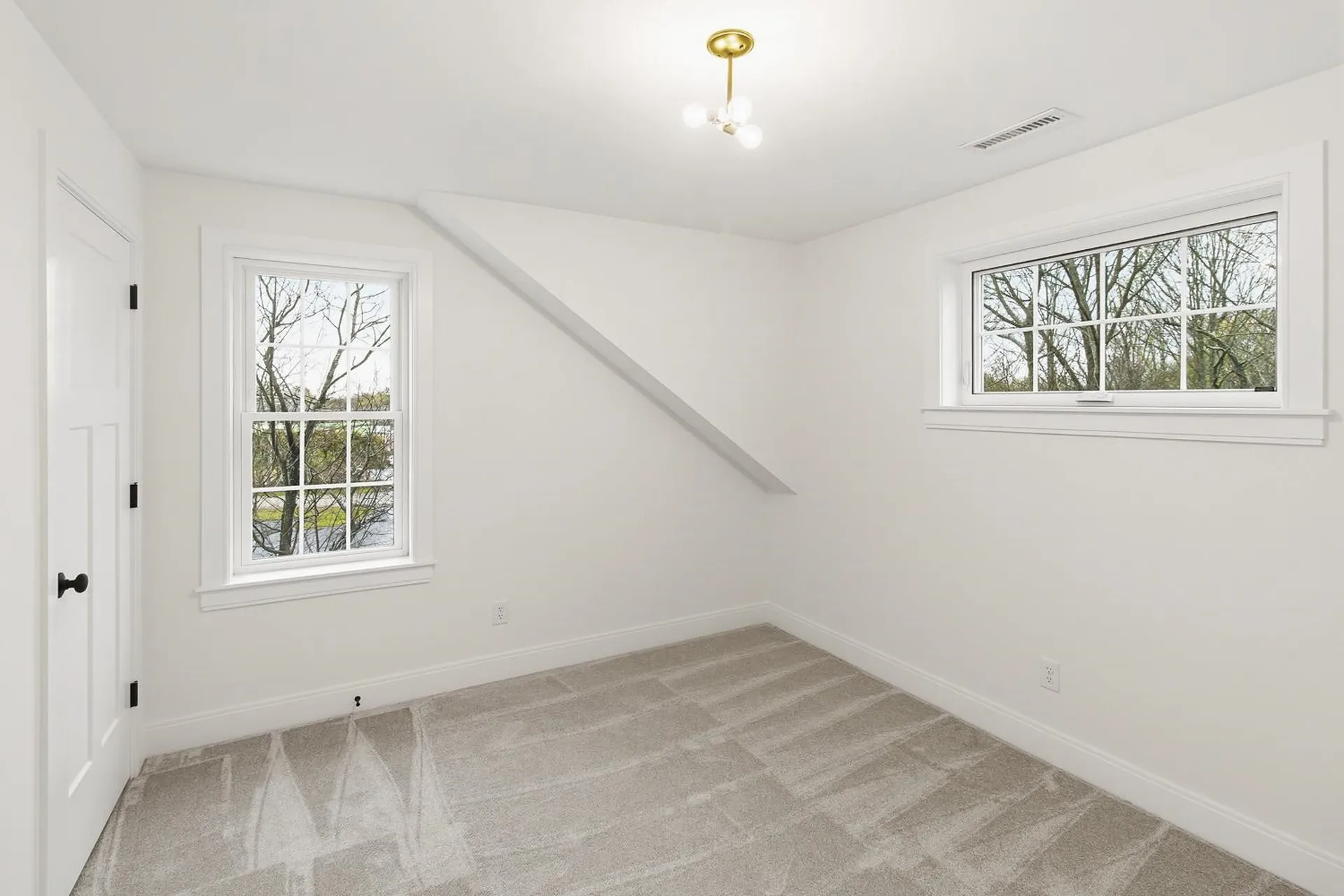 19 Eden Lane Portsmouth NH 03801