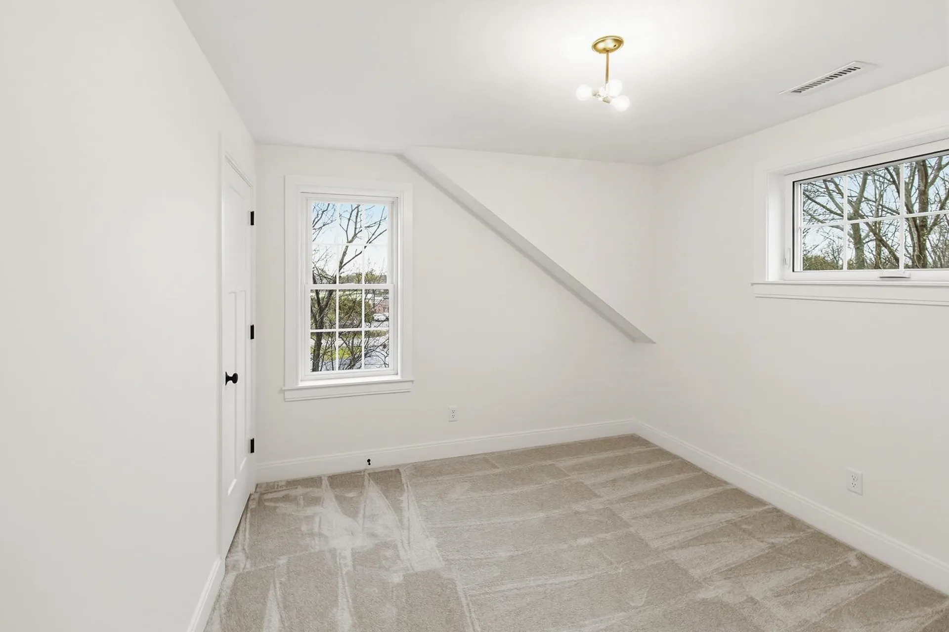 19 Eden Lane Portsmouth NH 03801
