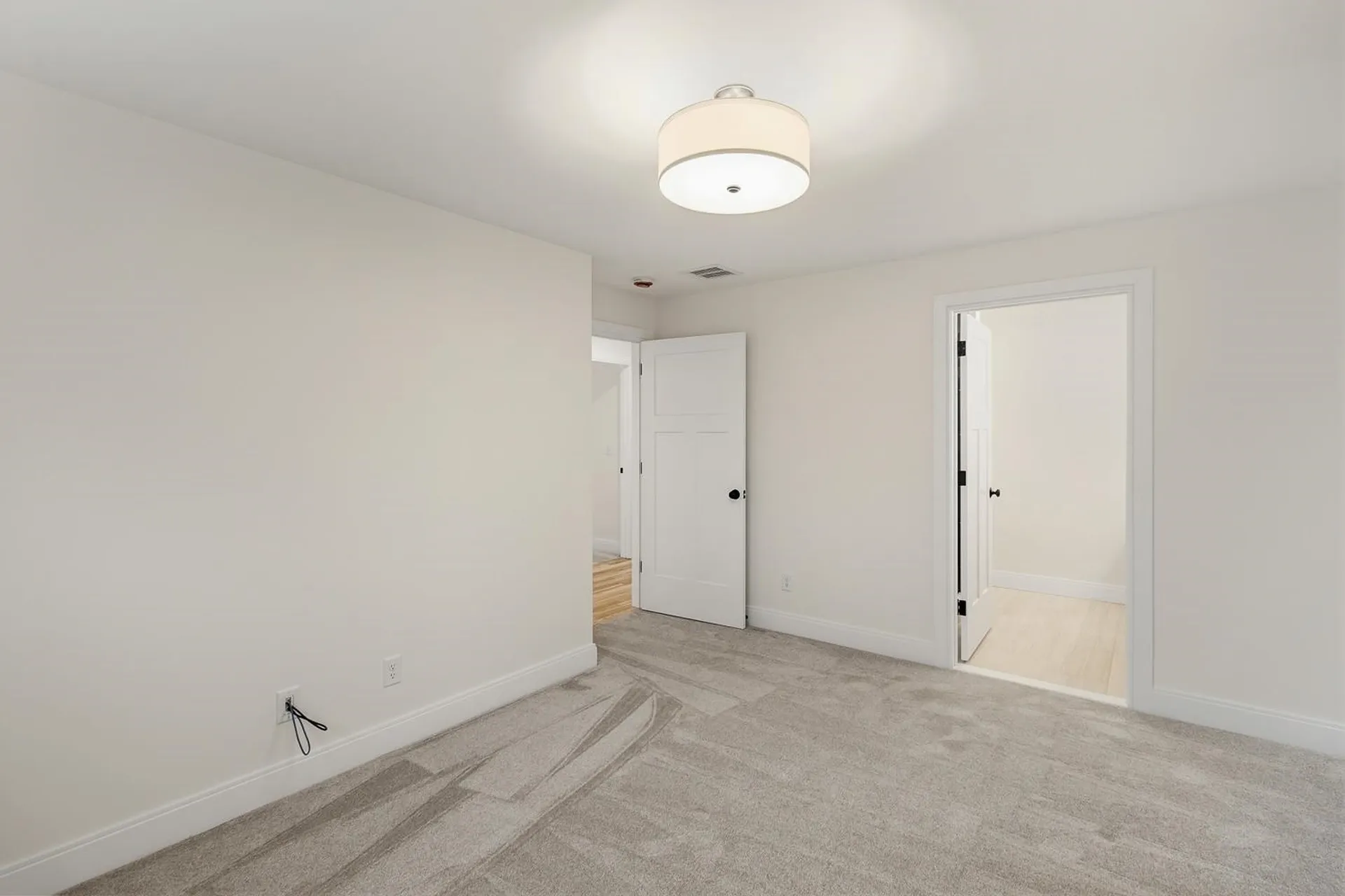19 Eden Lane Portsmouth NH 03801