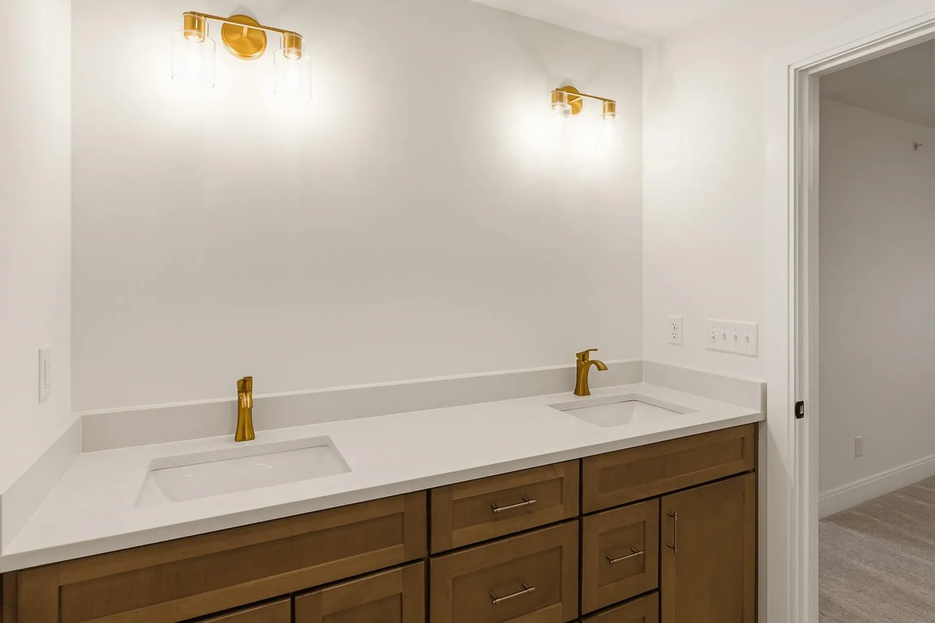 19 Eden Lane Portsmouth NH 03801