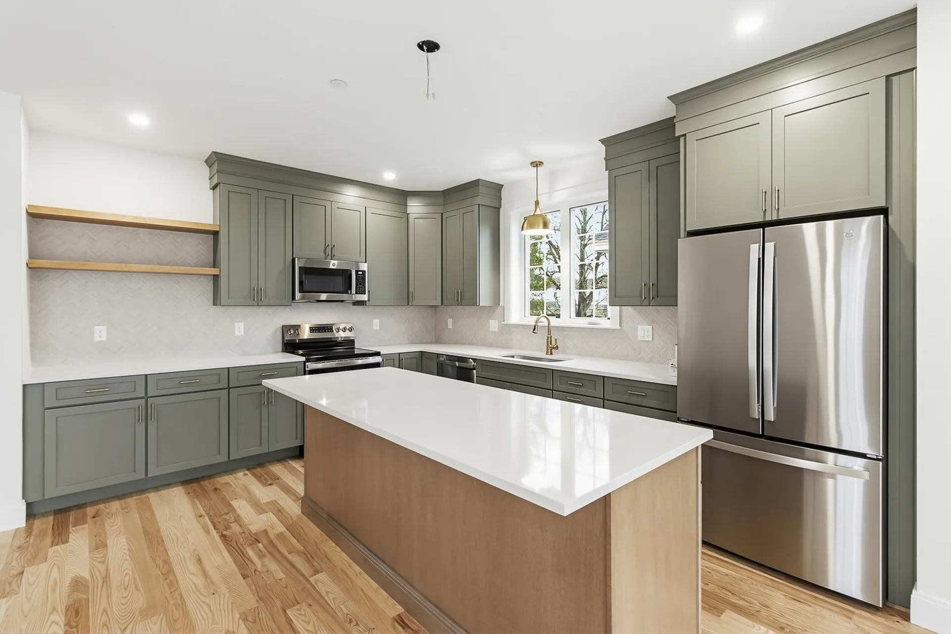 19 Eden Lane Portsmouth NH 03801